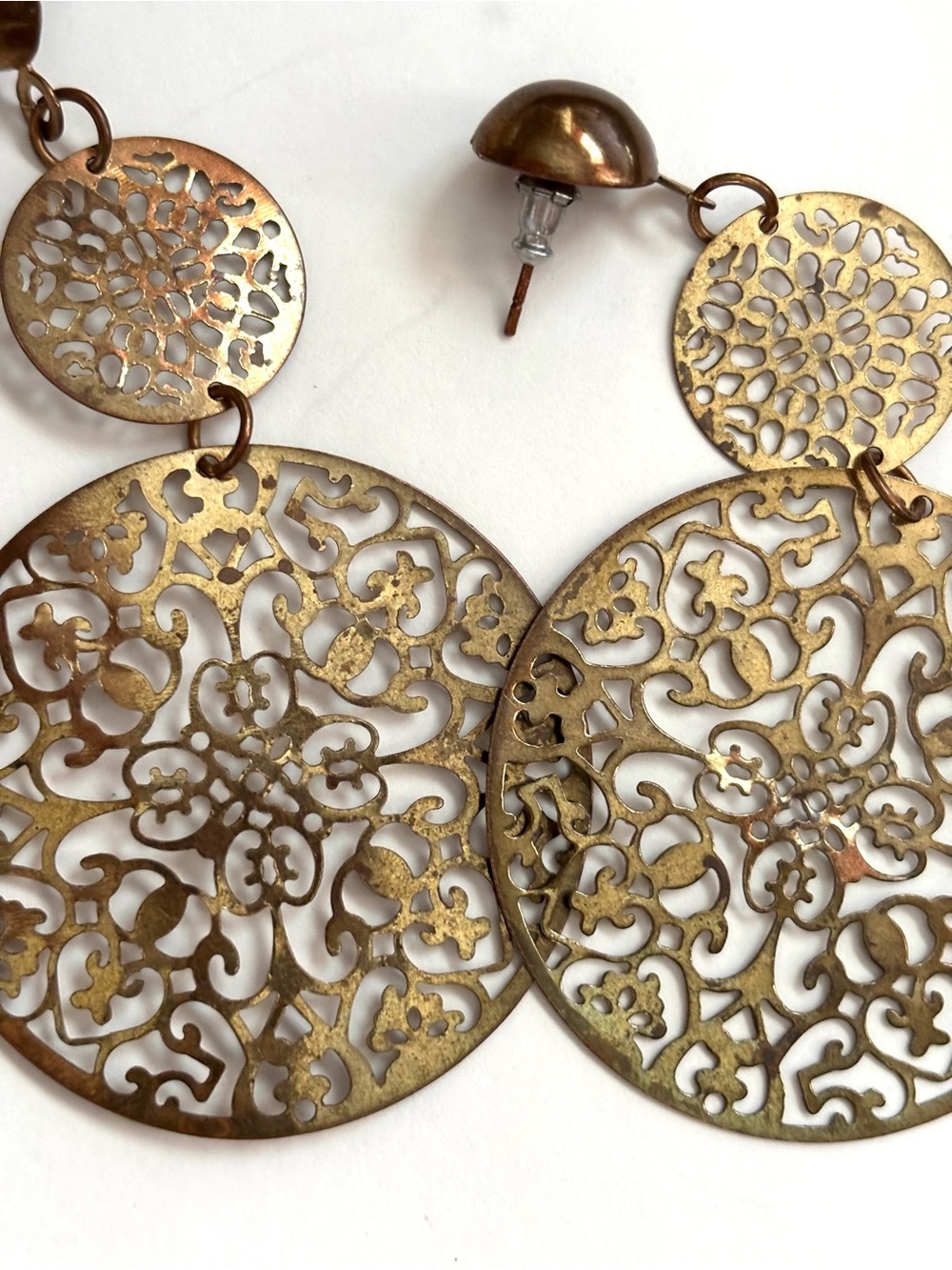 Vintage Filigree Round Drop Earrings in Antique Gold